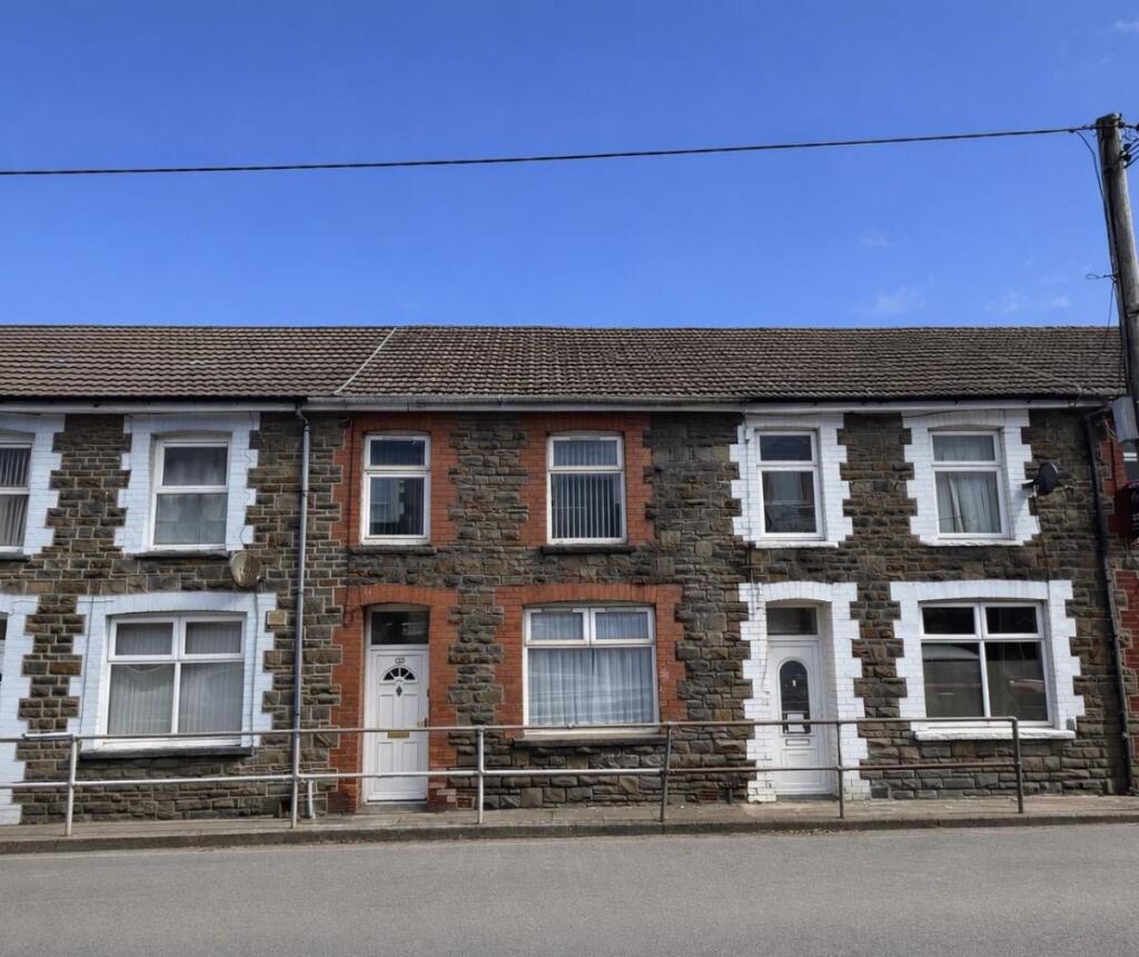 3-bed terraced on Pentwyn Avenue, Mountain Ash, £135,000