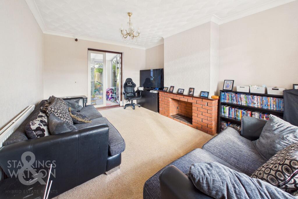 Beccles Road, Thurlton, Norwich photo 4