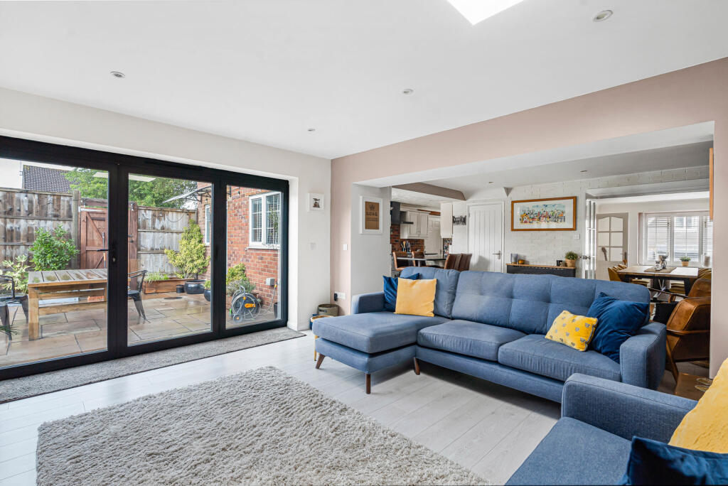 House in Cheltenham, Hatherley, Benhall - View 4
