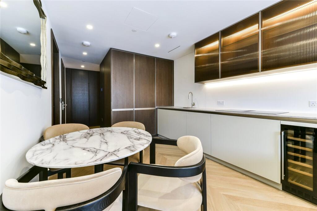 Apartment in London - View 4