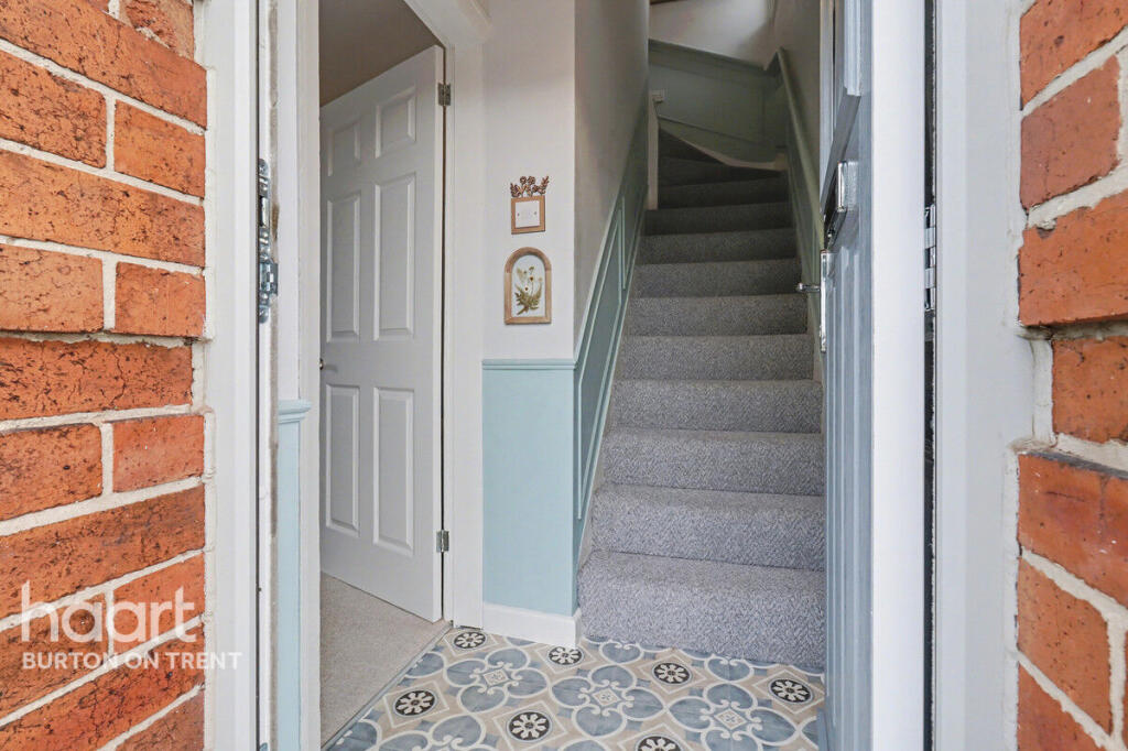 The Crest, Linton, Swadlincote photo 2