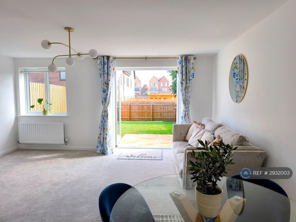 House in Doncaster - View 4