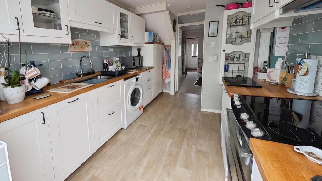 Ullswater Close, Yate, Bristol photo 4