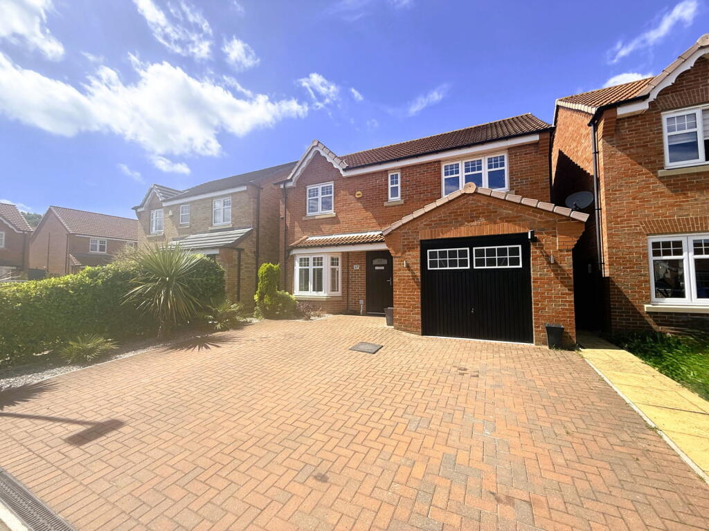 4-bed detached on Moorland Court, Barnsley, S71 5FG, £320,000