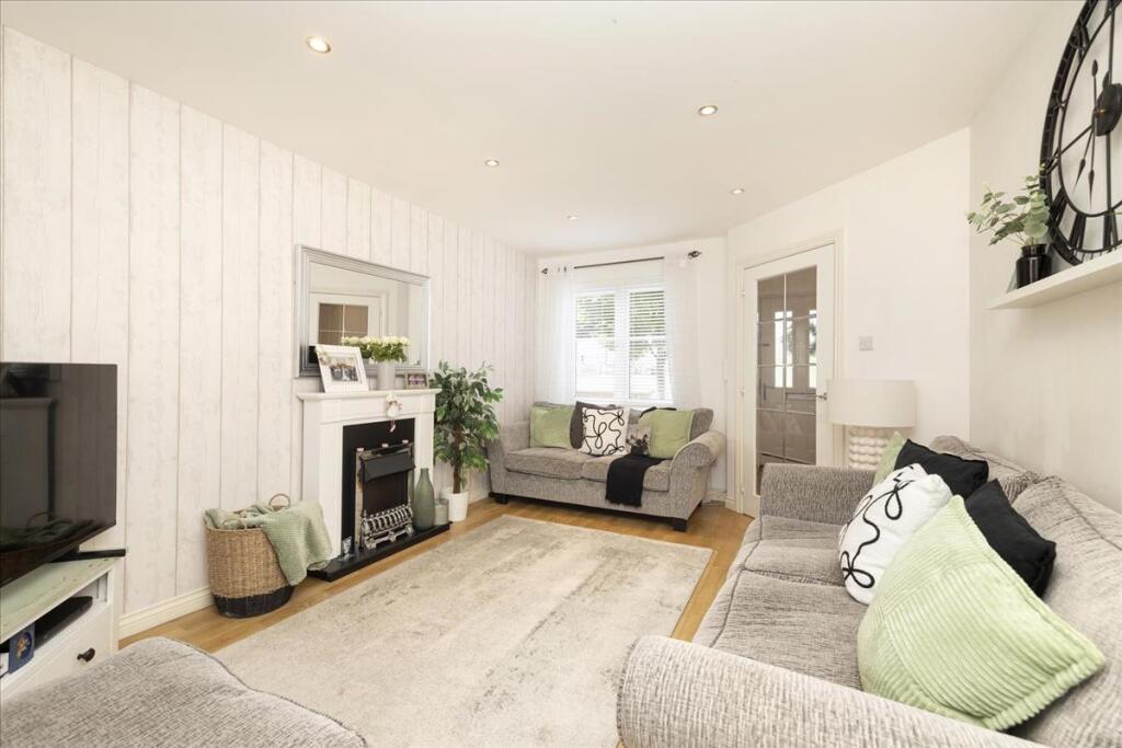 26 Easter Langside Avenue, Dalkeith, EH22 photo 2