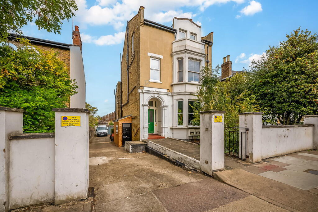 Apartment in London