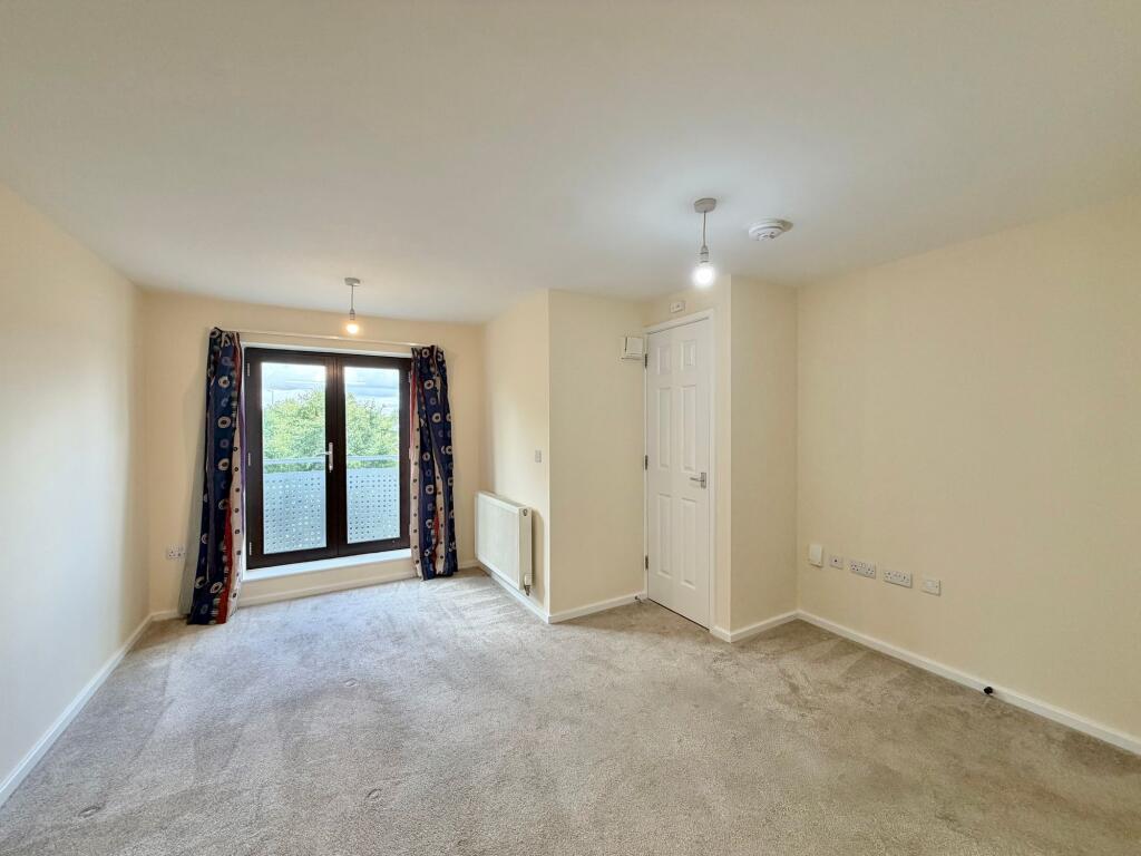 Apartment in Milton Keynes - View 2
