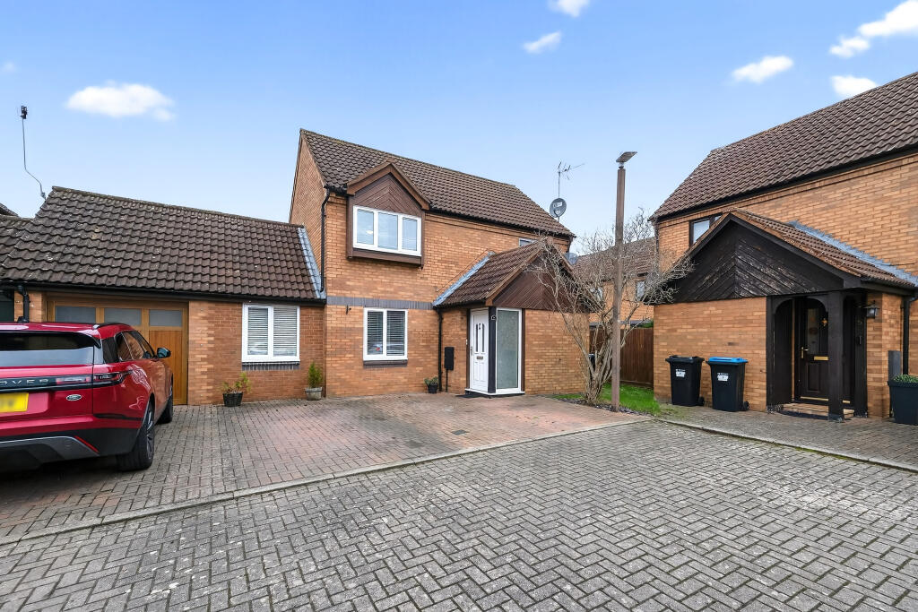 Main image of property: Hargreaves Nook, Blakelands, Milton Keynes, MK14