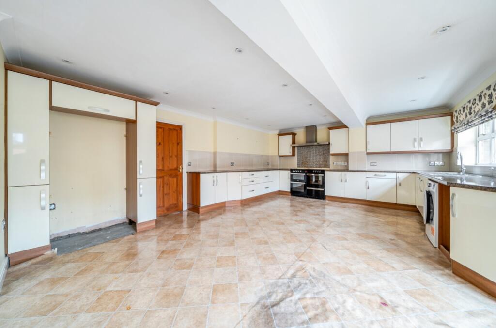 House in North Kesteven, Metheringham - More