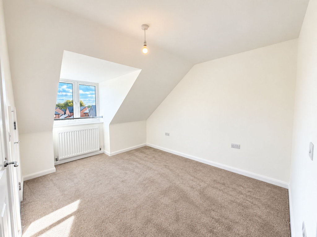 Simpson Road, Walton, MK7 photo 4