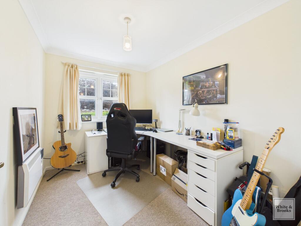 Apartment in Chichester, St James's - More