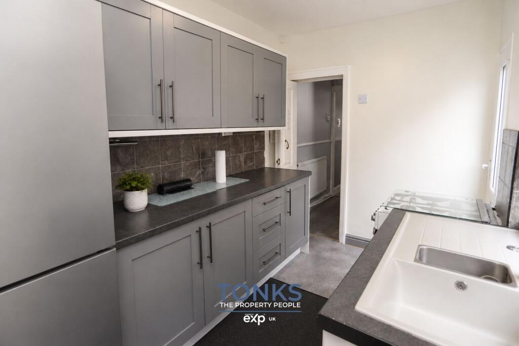 House in Sandwell, West Midlands - View 3