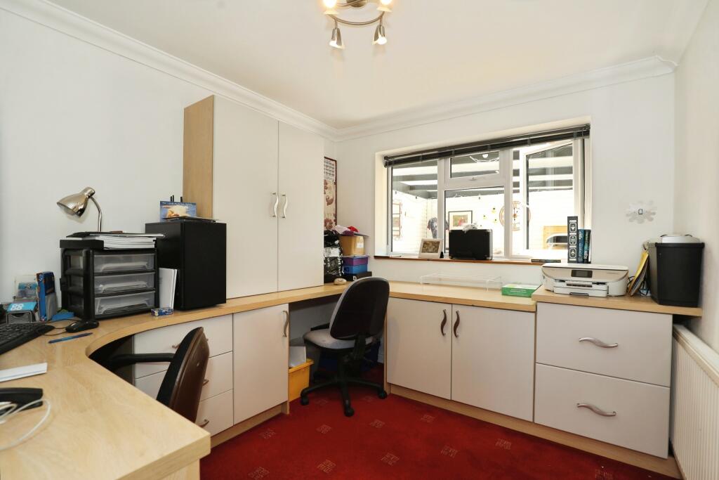 House in Stoke-on-Trent - More