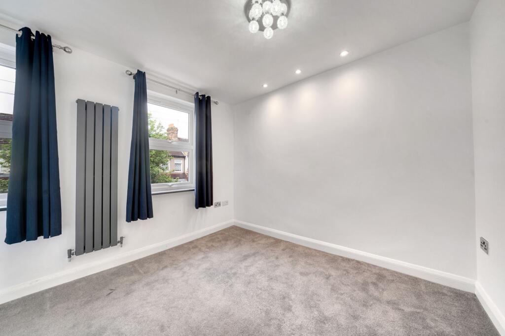 House in London, Little Ilford - More