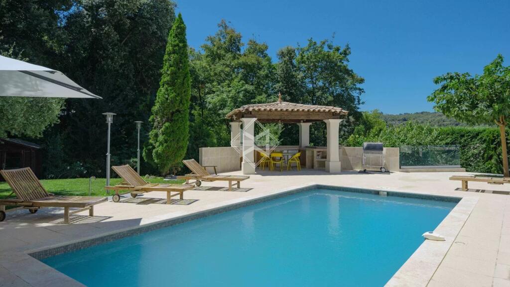 Main image of property: Provence-Alps-Cote d`Azur, Alpes-Maritimes, La Colle-sur-Loup