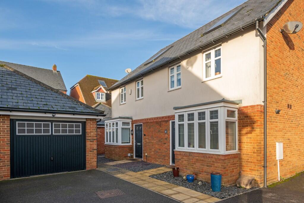 Main image of property: Newman Road, Horley, Surrey, RH6