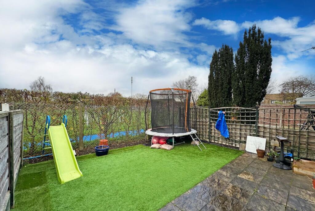 Fairlie Drive, Timperley – pohled 4