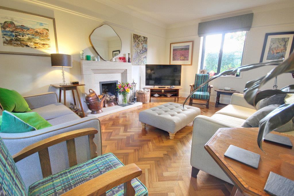 House in Hull - View 5