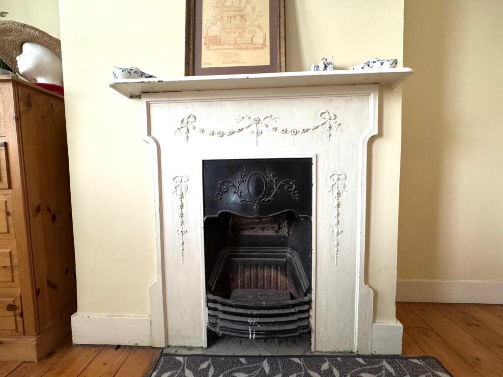 House in Twickenham - View 5