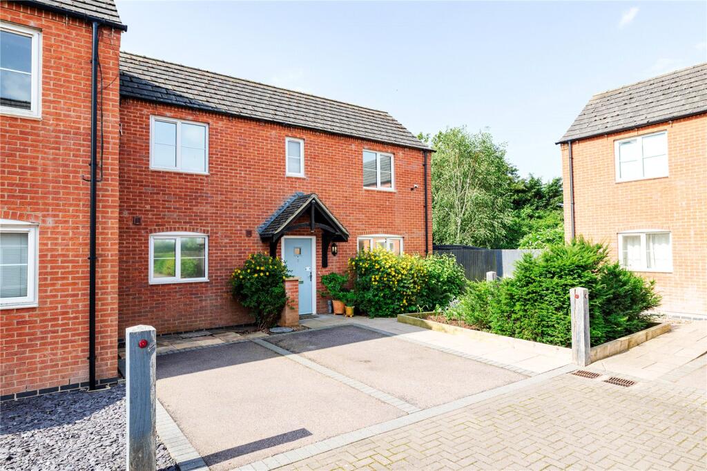 Main image of property: Surgery Close, Somerby