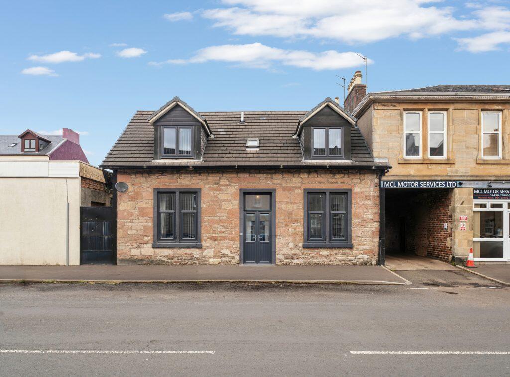 Main image of property: 28 West King Street, Helensburgh G84 8EB