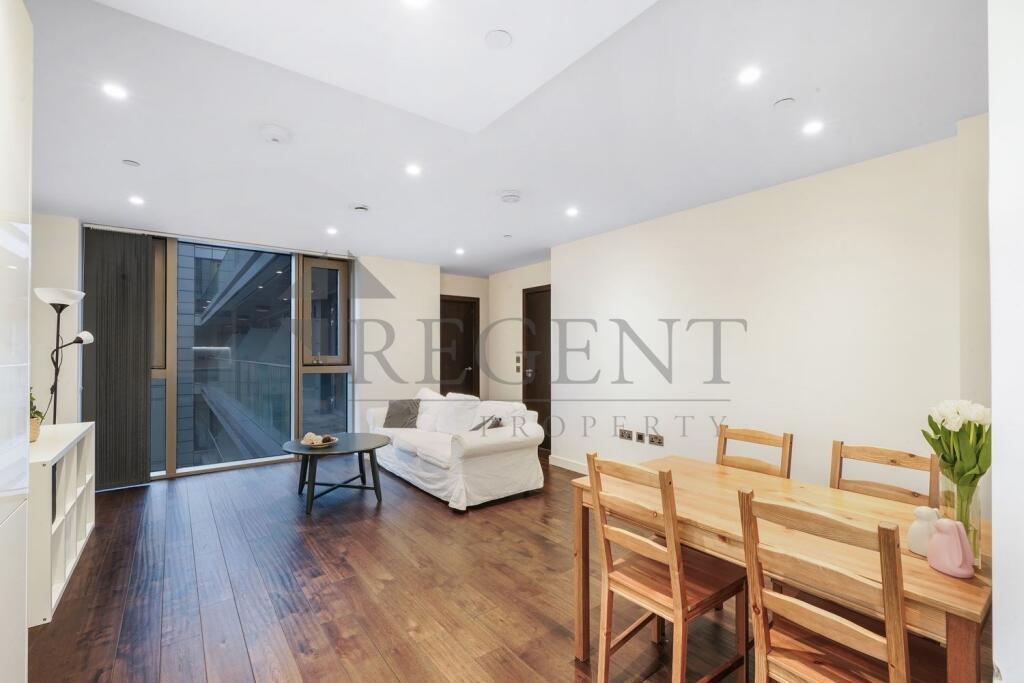 Apartment in London, East Smithfield, Whitechapel - More
