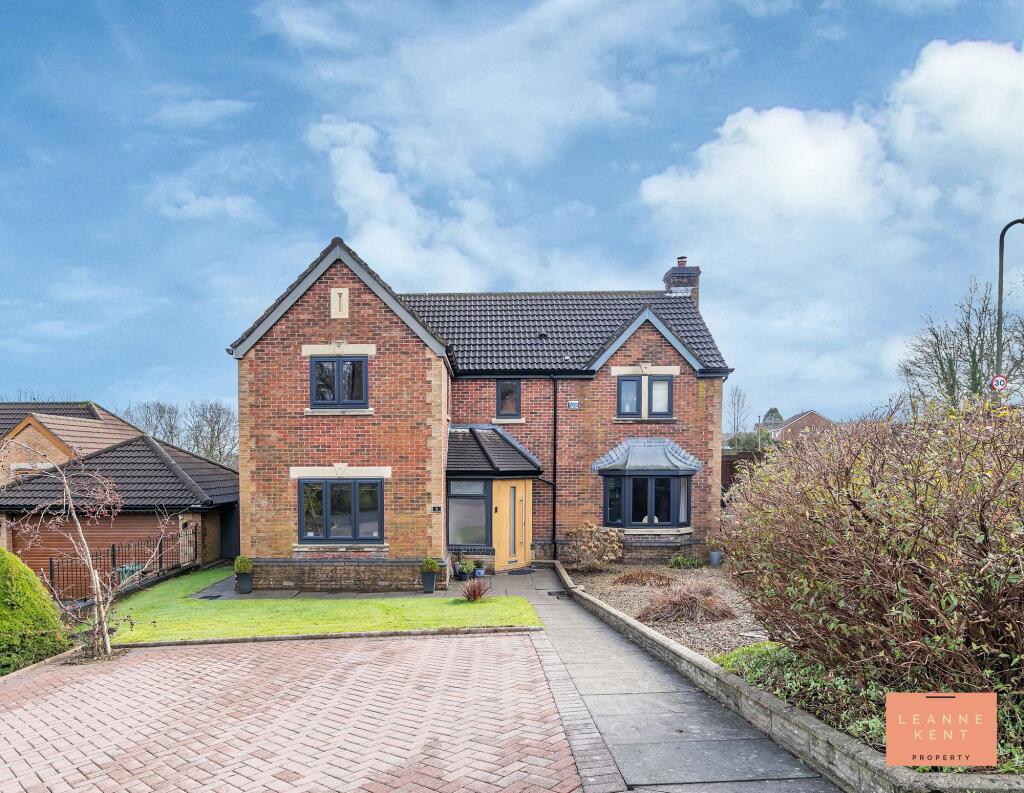 Main image of property: Clos Gwernydd, Caerphilly, CF83