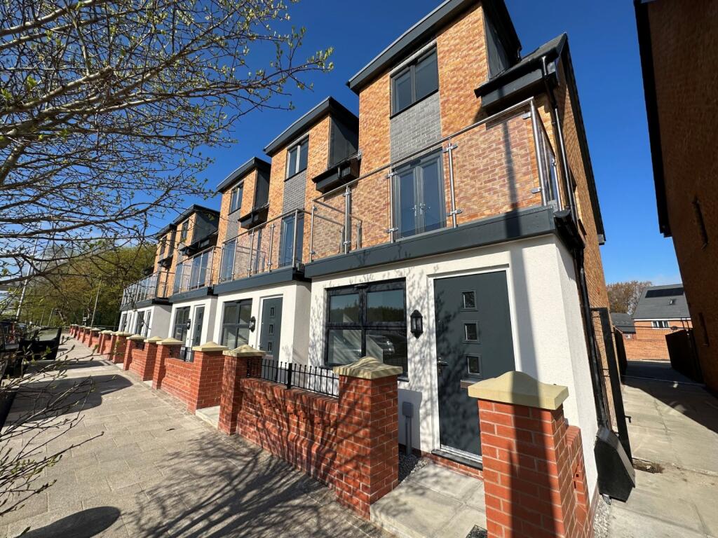 Main image of property: Plank Lane, Leigh, Greater Manchester, WN7