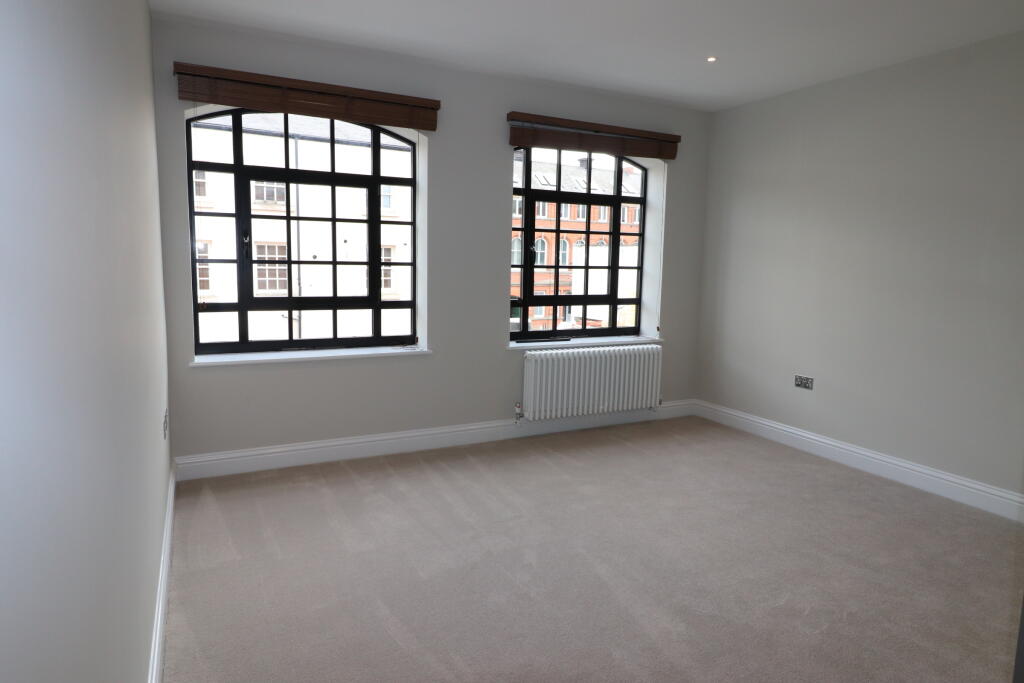 Apartment in Birmingham, Jewellery Quarter - View 4