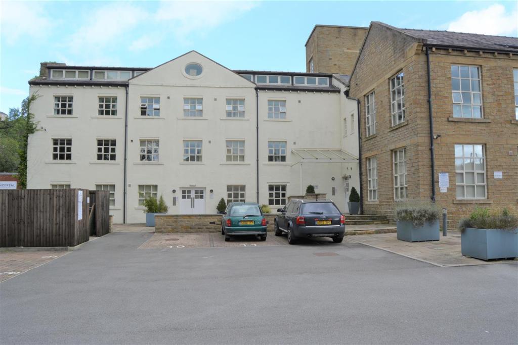 Main image of property: Kirkburton, Huddersfield, HD8