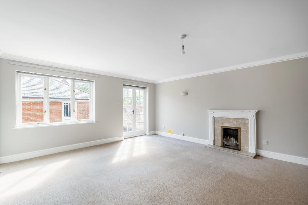 House in Redhill - View 4