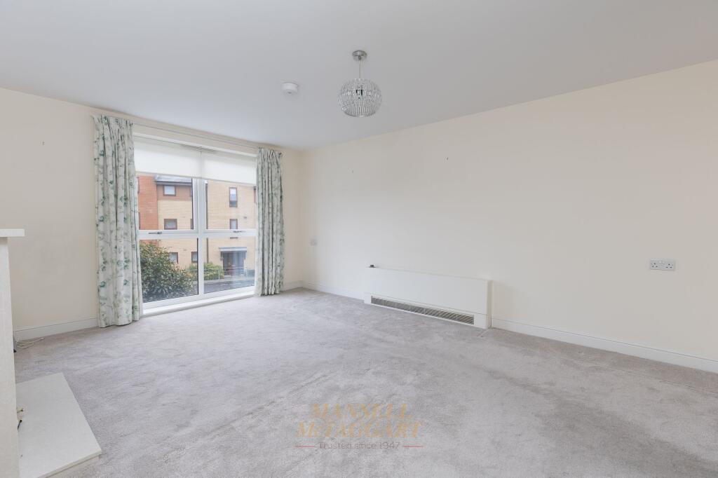 Apartment in Crawley, Three Bridges - More