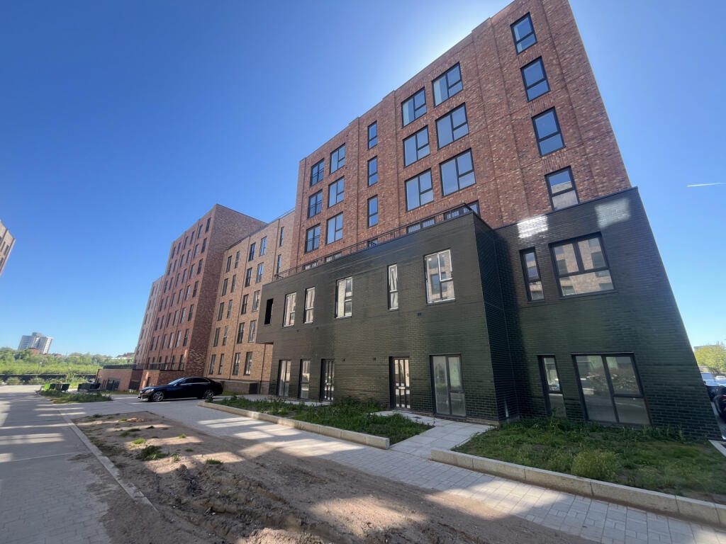 Main image of property: Bridgewater Wharf, Ordsall Lane, Salford, M5 3NE