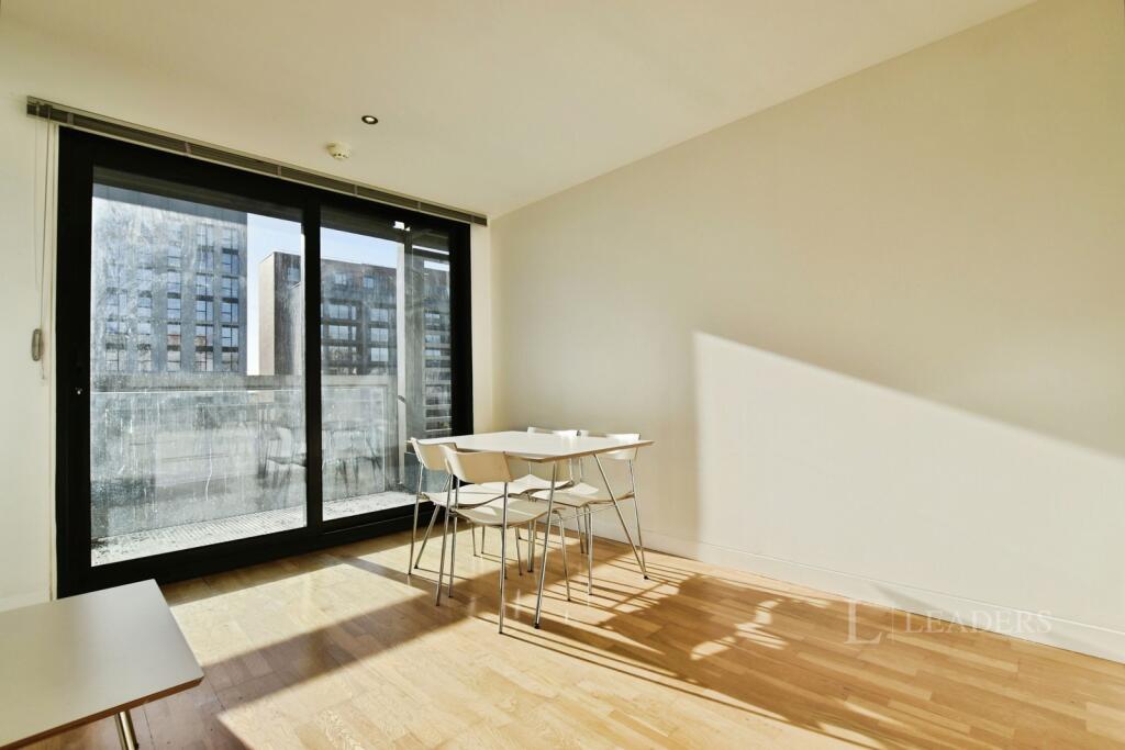 Apartment in Manchester, Hulme - View 2