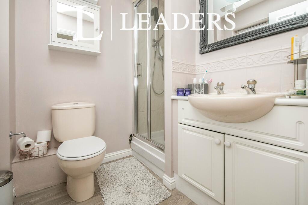 House in Ipswich, Westbourne - More