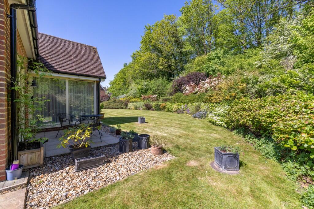 Durrants Drive, Durrants Village, Faygate, West Sussex,RH12 4AB - View 3
