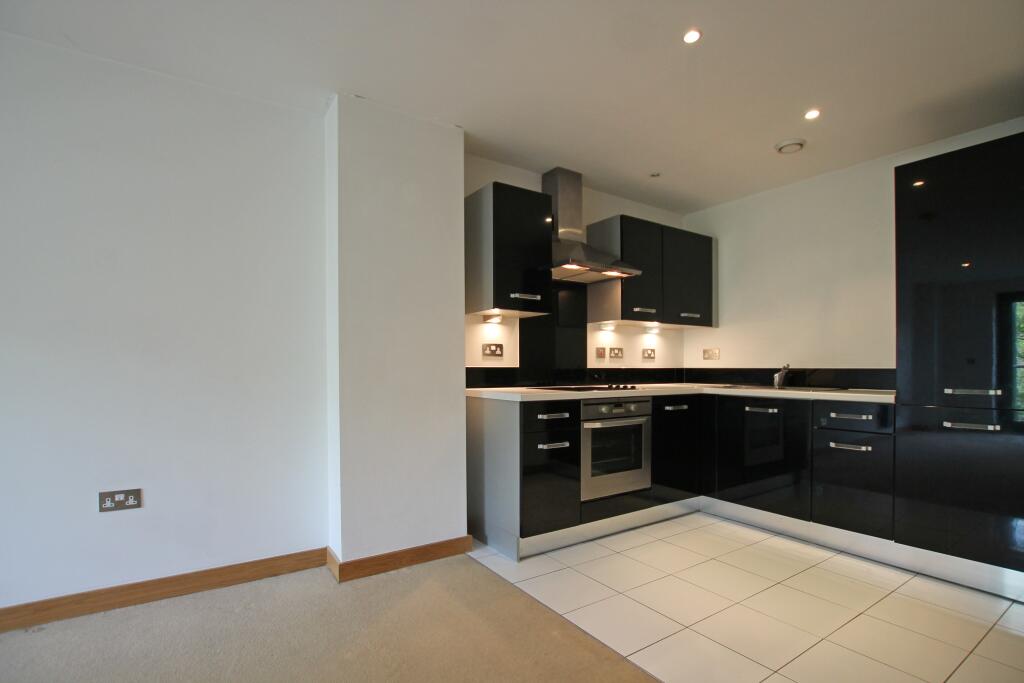 Apartment in Bradford - View 2