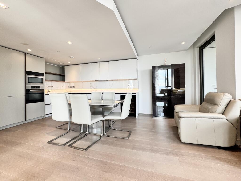 Apartment in London - View 4
