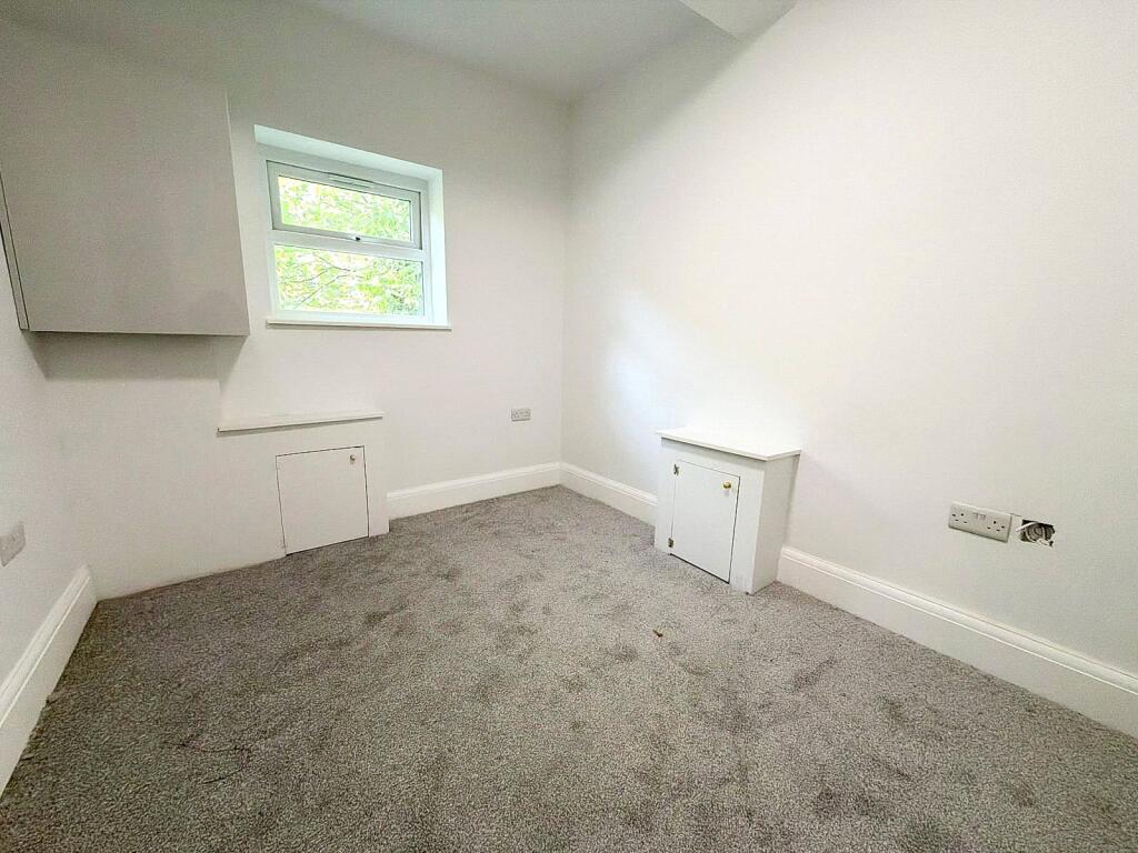 Apartment in Manchester - View 5