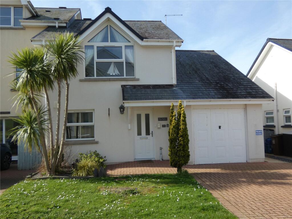 Main image of property: Ffordd Heulyn, Y Felinheli, Gwynedd, LL56