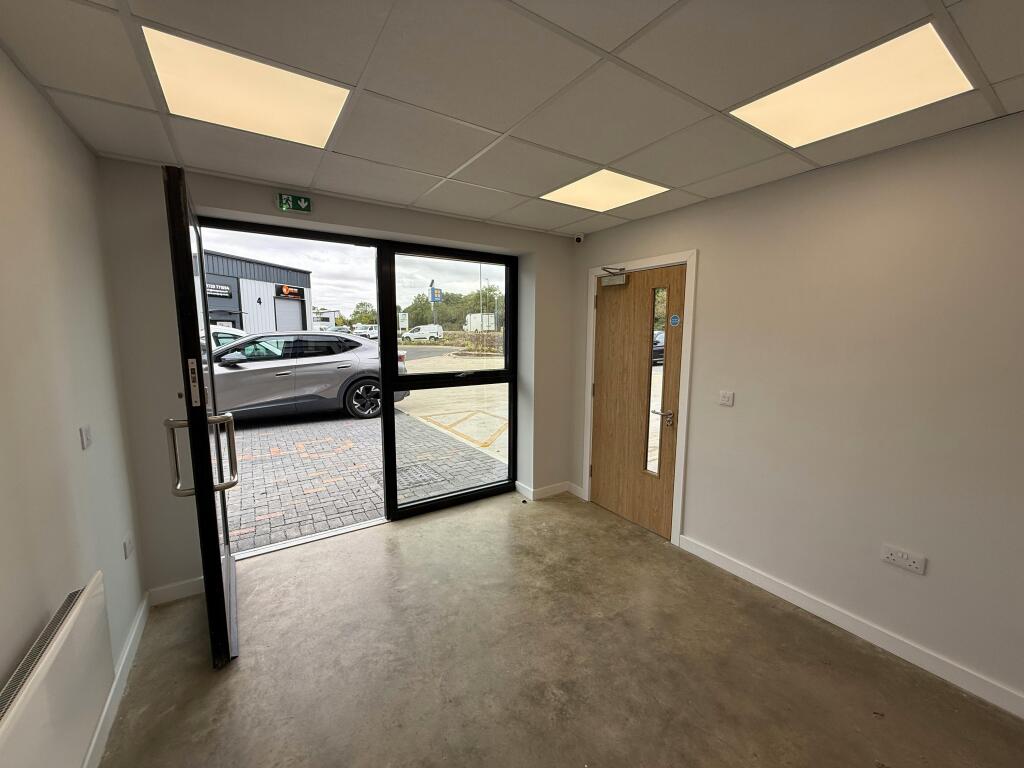 Unit 3 - Entrance.jpeg