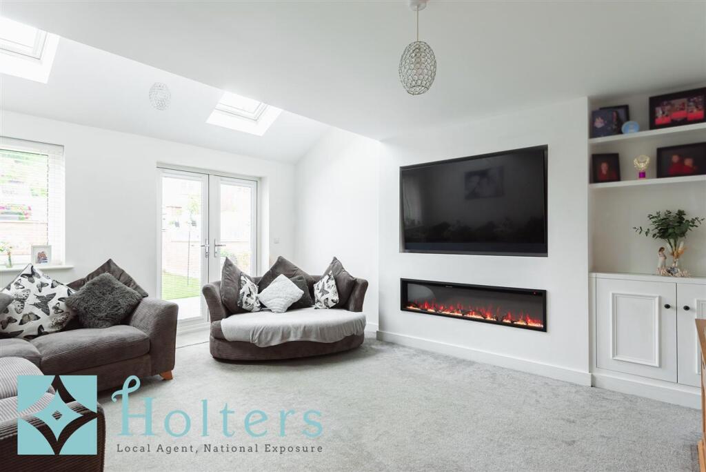 St. Michaels Drive, Kerry, SY16 photo 4