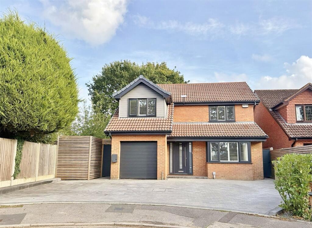 4-bed detached on Penrith Close, Verwood, BH31, £585,000