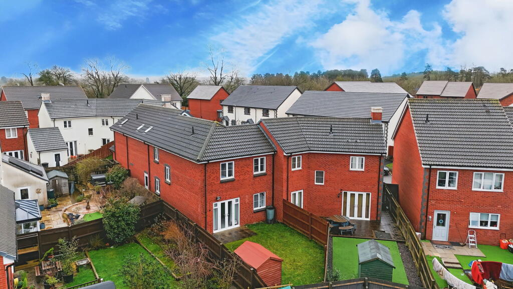 3-bed terraced on Harding Road, Stoke Gifford, Bristol, BS34 8AP, £375,000
