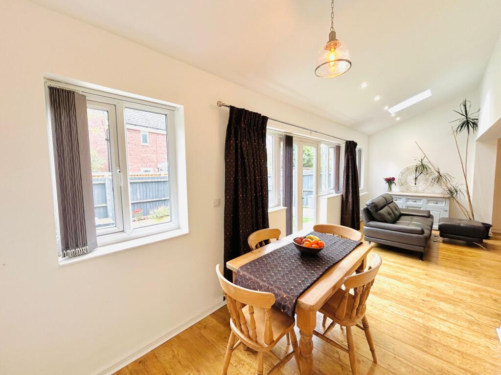 House in Lymm, Heatley, Warrington - More