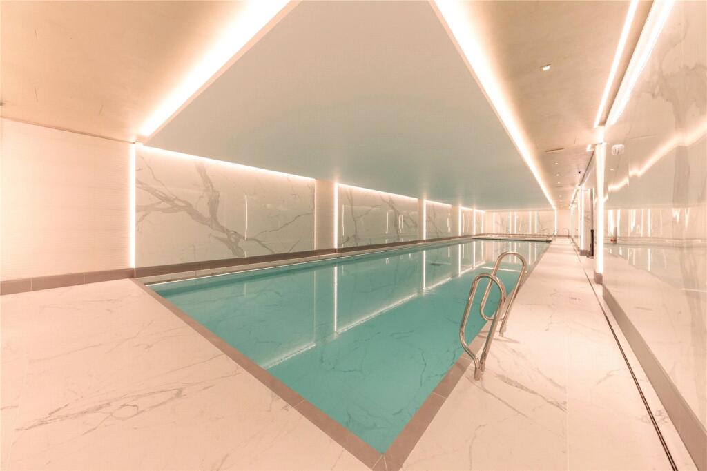 Apartment in London - More