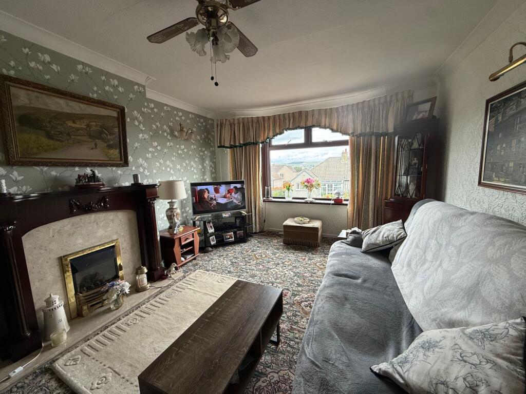 Prospect Mount, Keighley, BD22 photo 4
