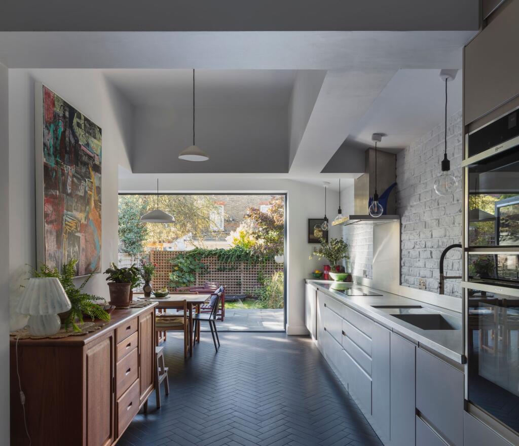 Main image of property: Essex Road, Leyton, London, E10