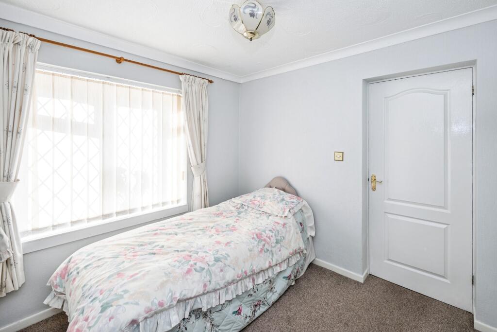 Castle Drive, Coleshill, Birmingham, Warwickshire, B46 photo 4