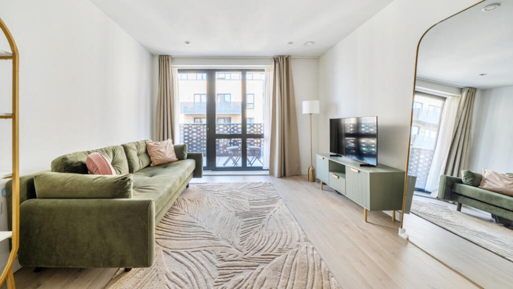 Main image of property: London W7 3FN, London, W7 3FN